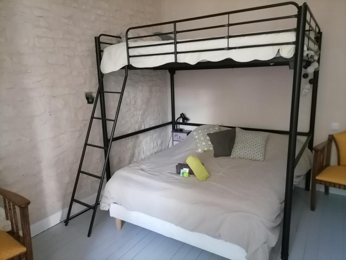 La Croix Landolle Apartment Châteaubernard Екстериор снимка